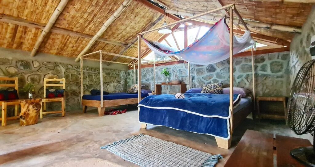 family rooms and accommodation in nkhata bay, lodges for families, group bookings